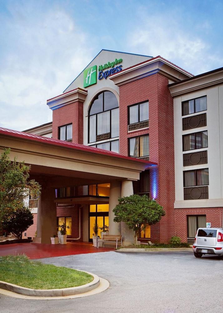 Holiday Inn Express & Suites Greenville-Downtown By Ihg Dış mekan fotoğraf