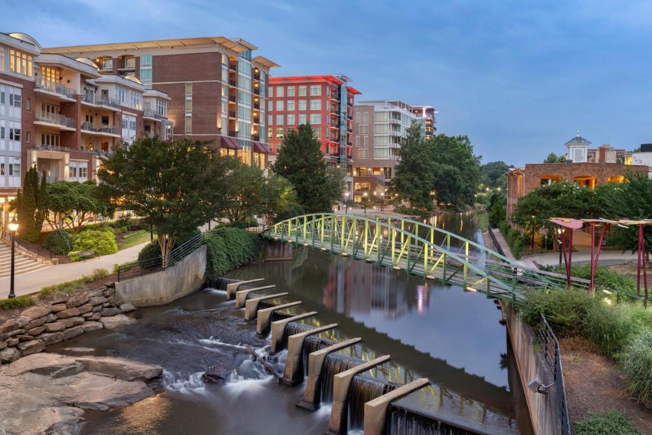 Holiday Inn Express & Suites Greenville-Downtown By Ihg Dış mekan fotoğraf
