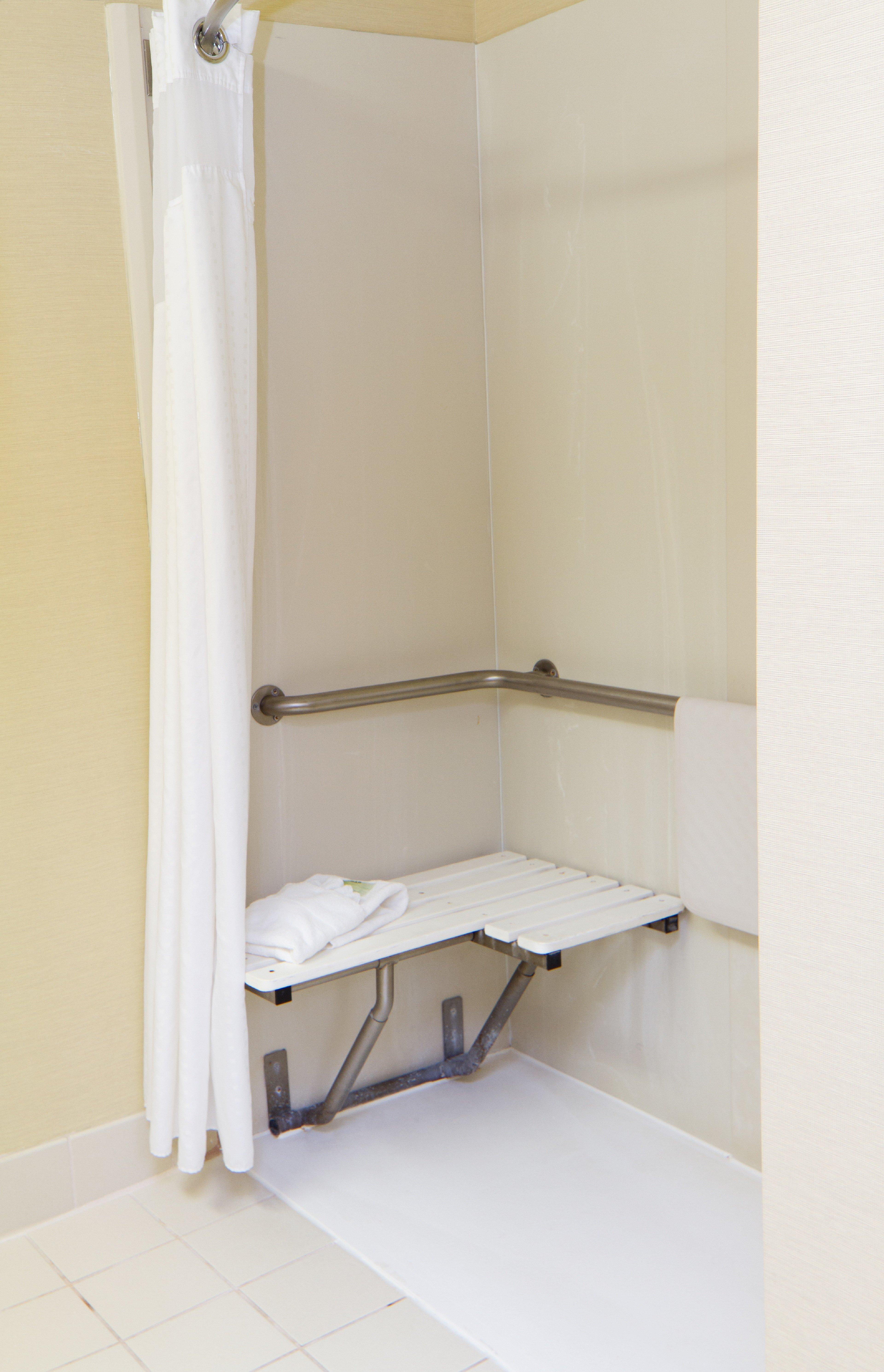 Holiday Inn Express & Suites Greenville-Downtown By Ihg Oda fotoğraf
